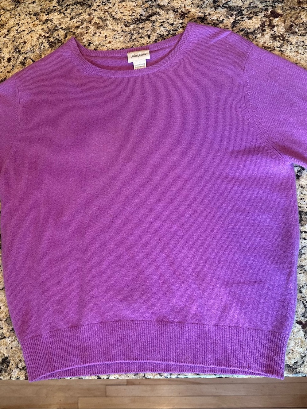 Neiman Marcus Orchid Crewneck Short-Sleeve 100% Cashmere Sweater
